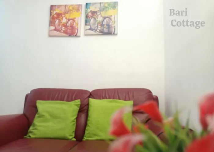 Casa de hóspedes Bari Cottage 3*